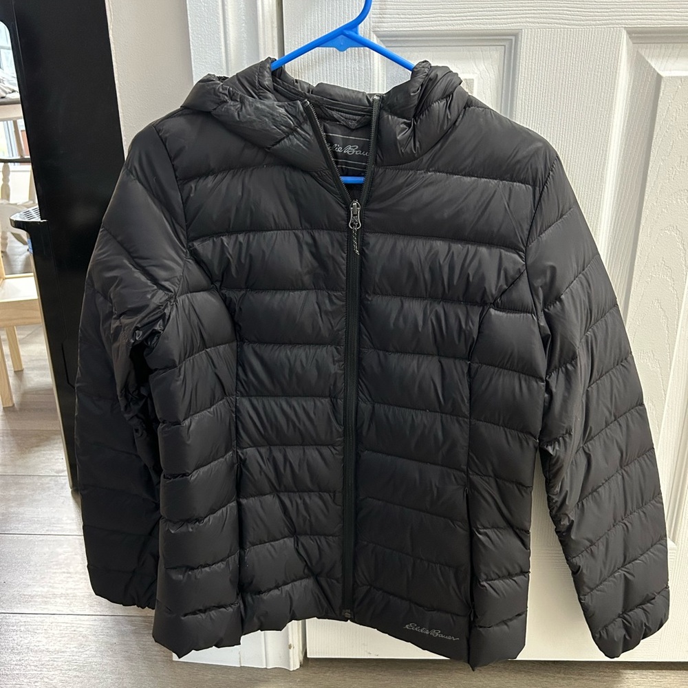 Women’s Eddie Bauer CirrusLite Down Hooded Jacket - Black, Medium